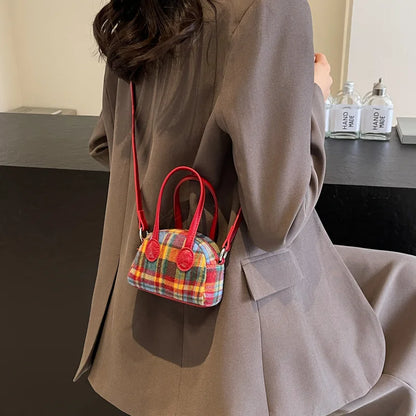 Handheld bag, women's contrasting color shell, fashionable commuting crossbody bag