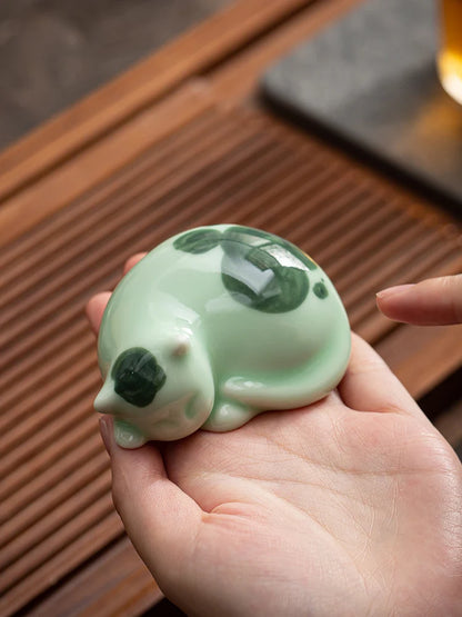 Handmade  Home office Decor small ceramic Cat Toy Kung Fu tea set ceremony tea ornament Figure Kitty Tea Pet Kung Fu Tea Pet