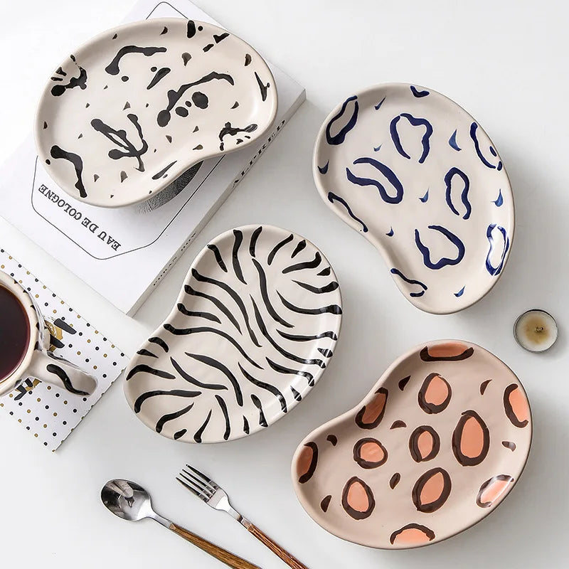 Handmade Small Ceramic Ink Splashing Plate Irregular Shaped Storage Tray Creative Hand-painted Cake Dinner Plate Retro