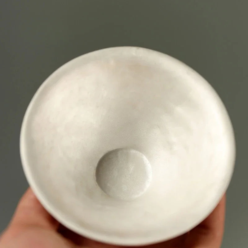 Handmade thin tire bowl tea cup Japanese style not hot hand tea brewer creative household silver gilt 999 wabi-silent tea bowl