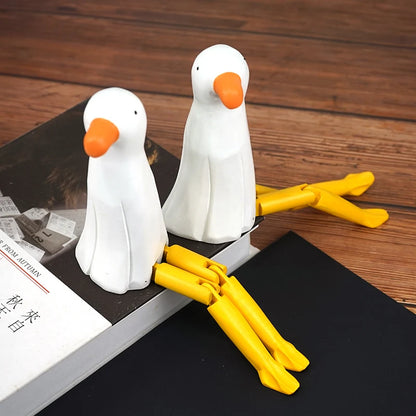 Handmade wooden ornaments with long legged seagulls, cute cartoon wooden carved figurines, student desktop decorations