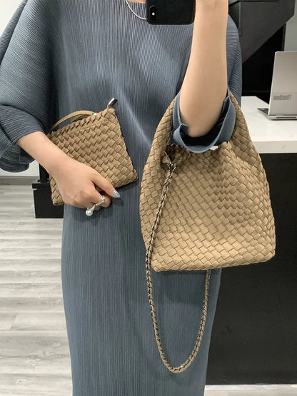 Handmade woven bag, large capacity tote bag, women's 2024 new nylon chain crossbody bag