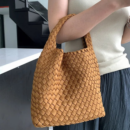 Handmade woven bag, large capacity tote bag, women's 2024 new nylon chain crossbody bag