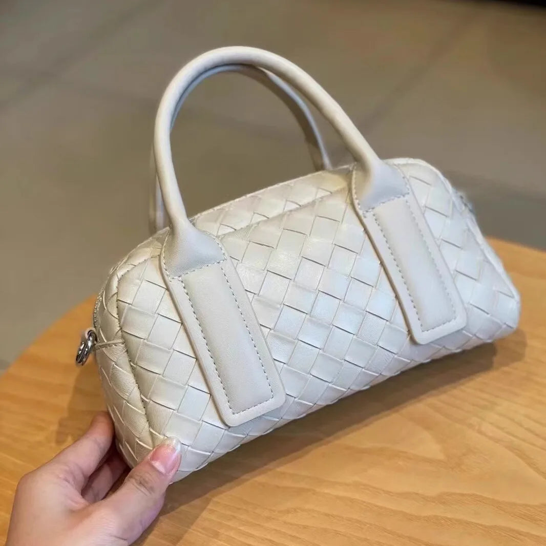 Handmade woven handbag for women's 2024 new single shoulder diagonal cross bag