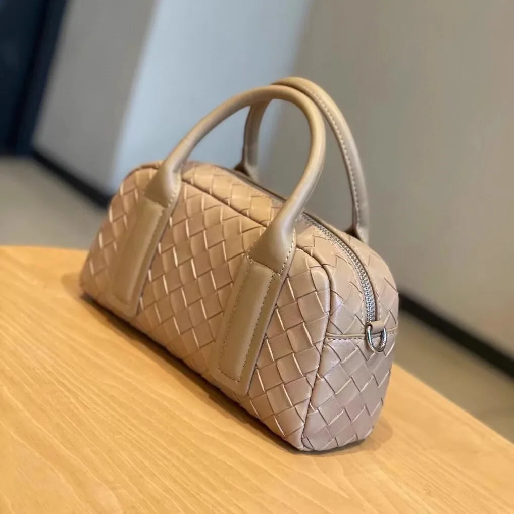 Handmade woven handbag for women's 2024 new single shoulder diagonal cross bag