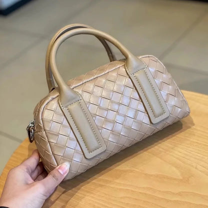 Handmade woven handbag for women's 2024 new single shoulder diagonal cross bag