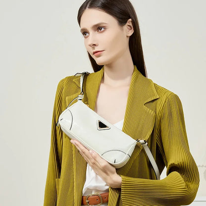 Head layer oil wax leather stick underarm bag for women's 2024 and niche design single shoulder crossbody bag