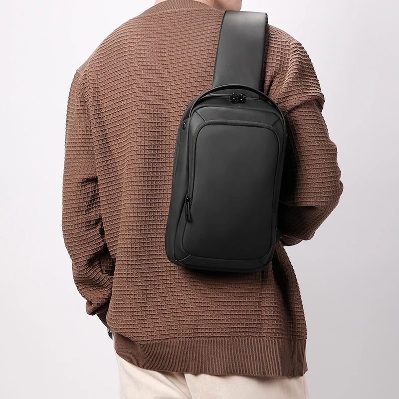 Heroic Knight New Men's Luxury Designer Crossbody Shoulder Bags Waterproof Messeger Classic Side Male USB Charge Anti Theft Bag