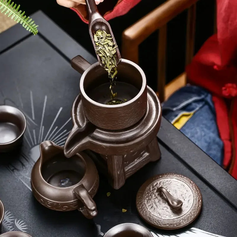 High Quality Ceramic Lazy Man Style Automatic Rotating Insulation Tea Set Suitable for Home Tea Making