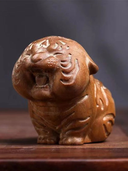 High Quality Cliff Cypress Green Sandalwood Carved Zodiac Cute Tiger  Bring Wealth Tiger Pendant Home Decoration Accessories