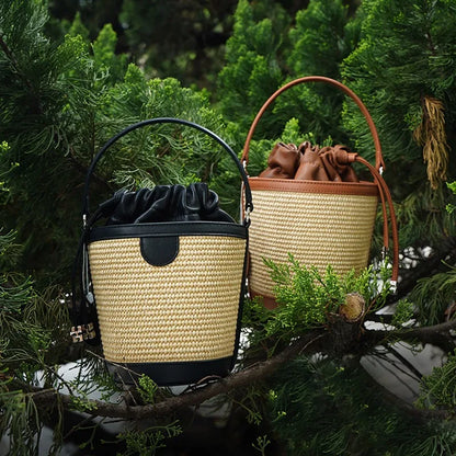 High Quality Sheepskin Patchwork Straw Bag Fashion Large Capacity Contrast Color Drawstring Bucket Bag Versatile Commuter Bolsas