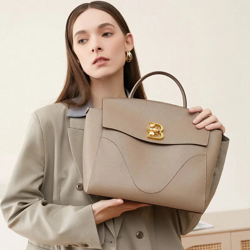 High-end Women's 2024Design Genuine Leather Backpack Commuter Large-capacity Handbag Women Computer Briefcase Leisure Travel Bag