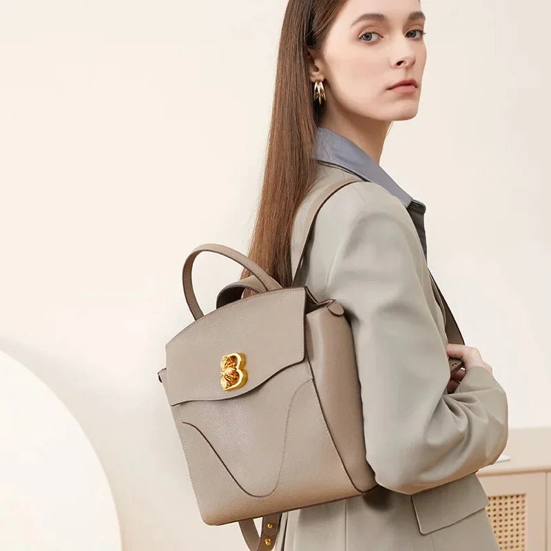 High-end Women's 2024Design Genuine Leather Backpack Commuter Large-capacity Handbag Women Computer Briefcase Leisure Travel Bag