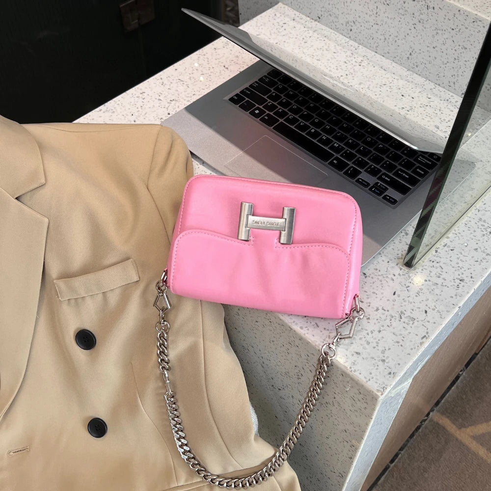 High end quality chain underarm bag trendy Hong Kong style light luxury casual simple shoulder bag crossbody bag for women