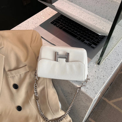 High end quality chain underarm bag trendy Hong Kong style light luxury casual simple shoulder bag crossbody bag for women