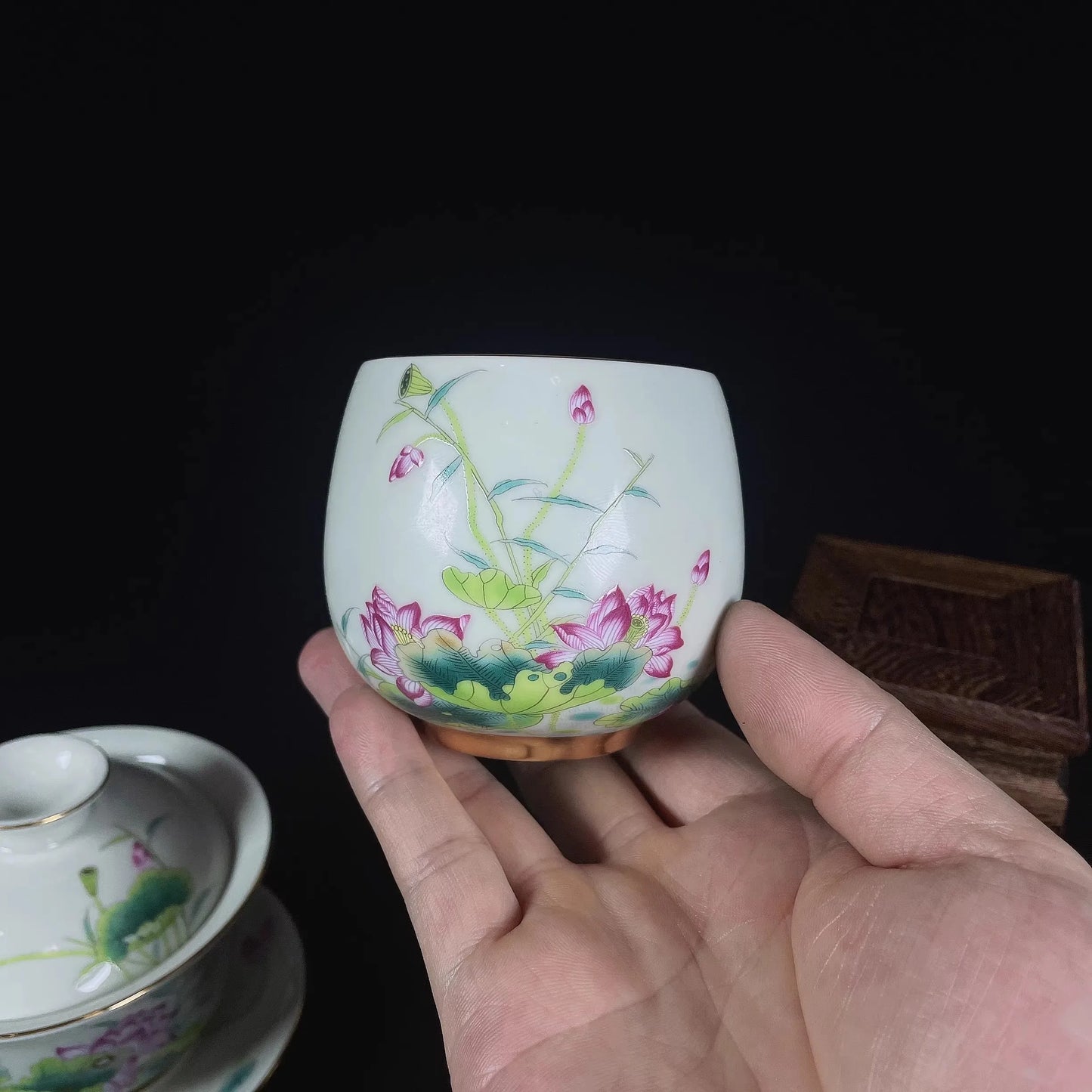 High-quality Dehua Porcelain Lotus Drawing Cup Master Cup Kung Fu Tea Set Large tea cup Personal Use Gift For Festival