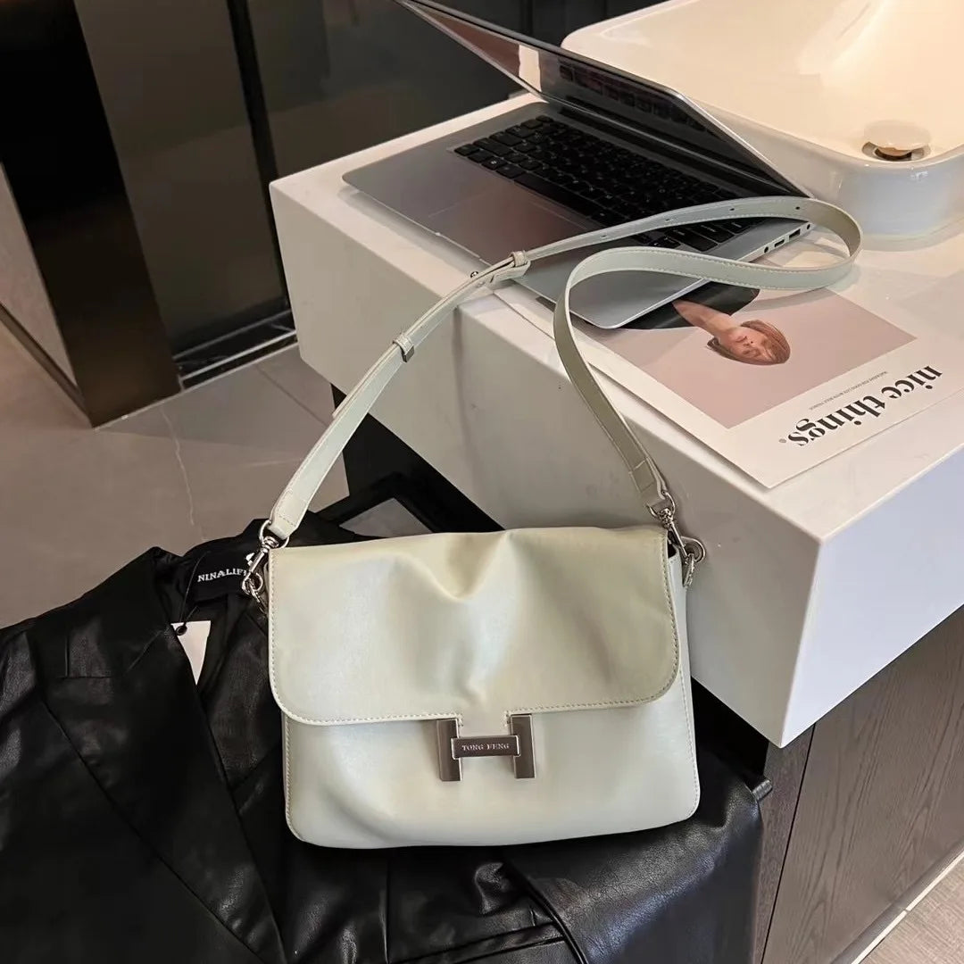 High quality cowhide chain underarm bag with trendy style light luxury casual and simple single shoulder bag crossbody bag