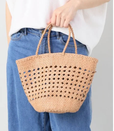 Hollowed out Cowhide hand-woven shoulder bag retro leather woven bucket bag Single shoulder vegetable basket bag female