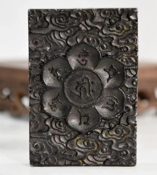 Hongshan culture archaize black iron meteorite Buddhism Mantra amulet statue