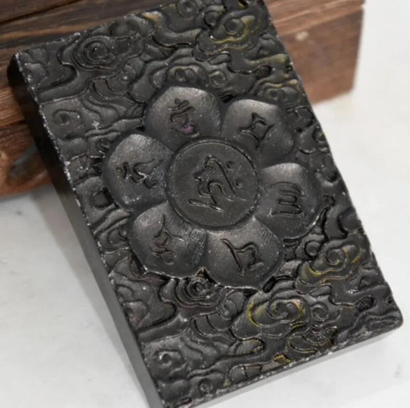 Hongshan culture archaize black iron meteorite Buddhism Mantra amulet statue