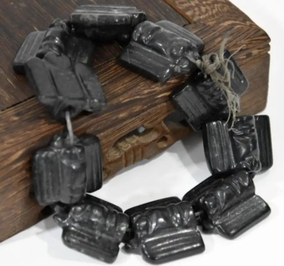 Hongshan culture archaize black iron meteorite Hand catenary statue