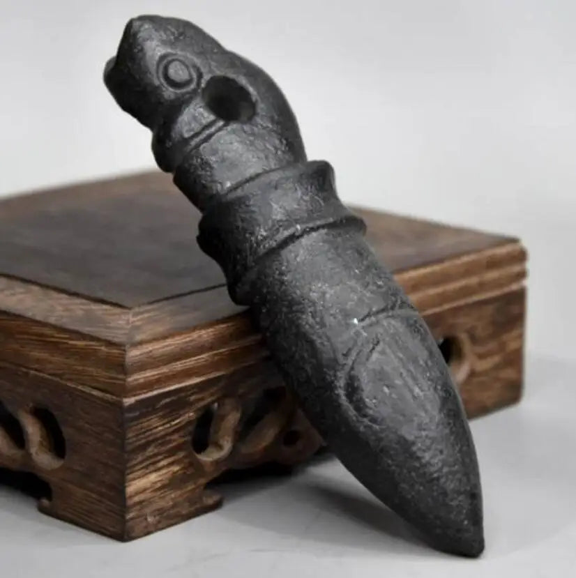 Hongshan culture archaize black iron meteorite Jade pig dragon ware statue