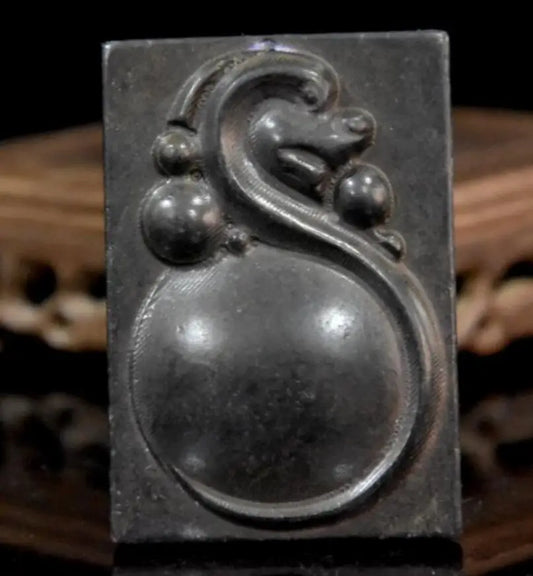 Hongshan culture archaize black iron meteorite ancient dragon card amulet statue