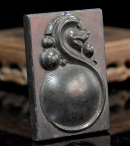 Hongshan culture archaize black iron meteorite ancient dragon card amulet statue