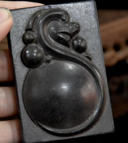 Hongshan culture archaize black iron meteorite ancient dragon card amulet statue