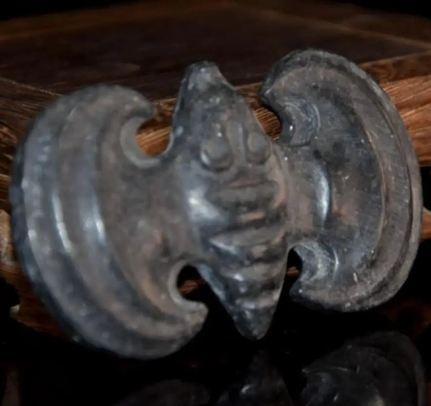 Hongshan culture archaize black iron meteorite bat statue