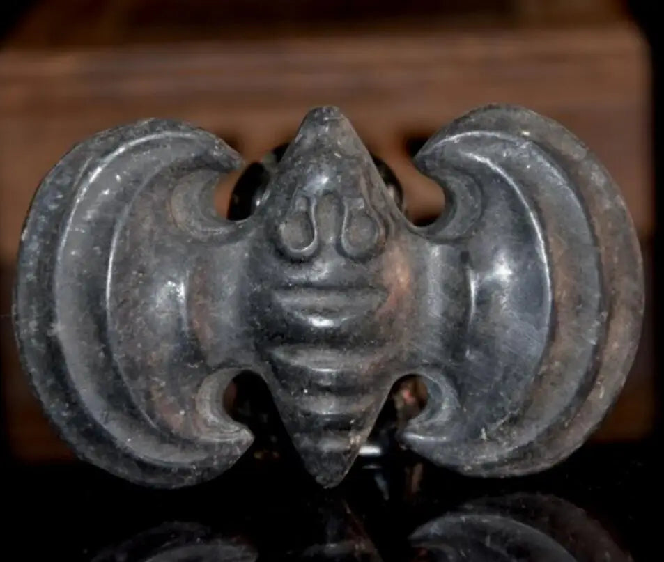 Hongshan culture archaize black iron meteorite bat statue