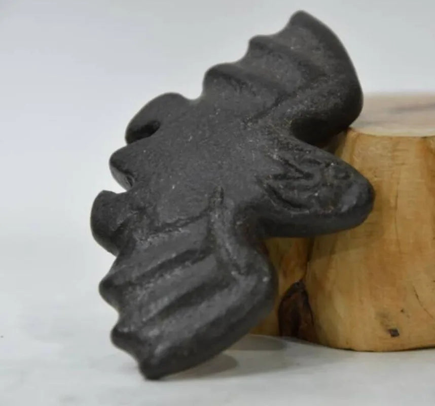 Hongshan culture archaize black iron meteorite bat statue