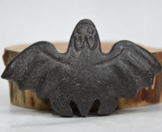 Hongshan culture archaize black iron meteorite bat statue