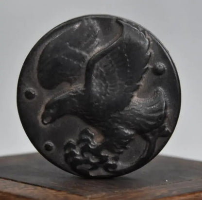 Hongshan culture archaize black iron meteorite male eagle show wing statue