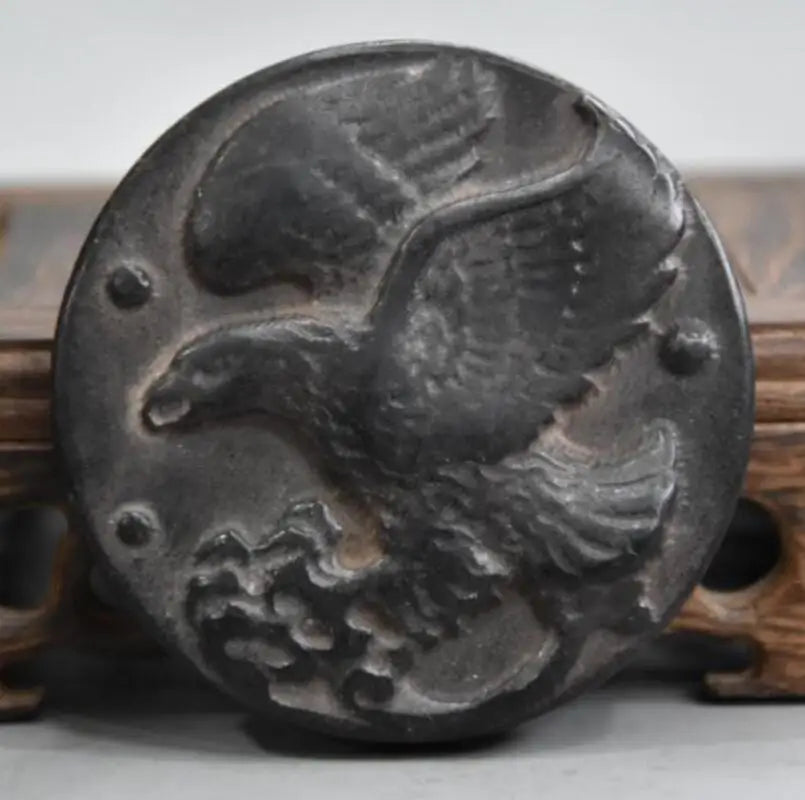 Hongshan culture archaize black iron meteorite male eagle show wing statue