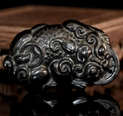 Hongshan culture archaize black iron meteorite recruit wealth mythical wild animal statue
