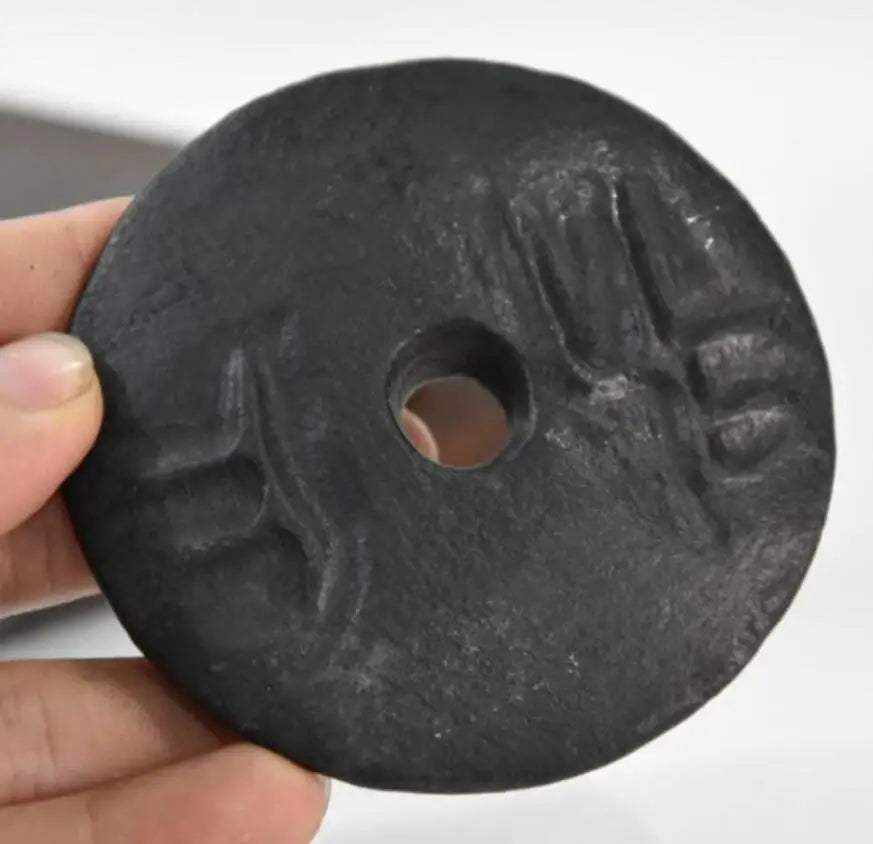 Hongshan culture archaize black iron meteorite sculpture Peace buckle bi statue