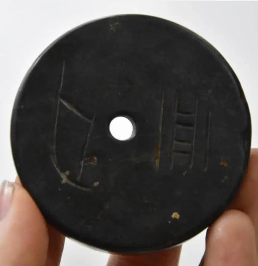 Hongshan culture archaize black iron meteorite sculpture beauty statue