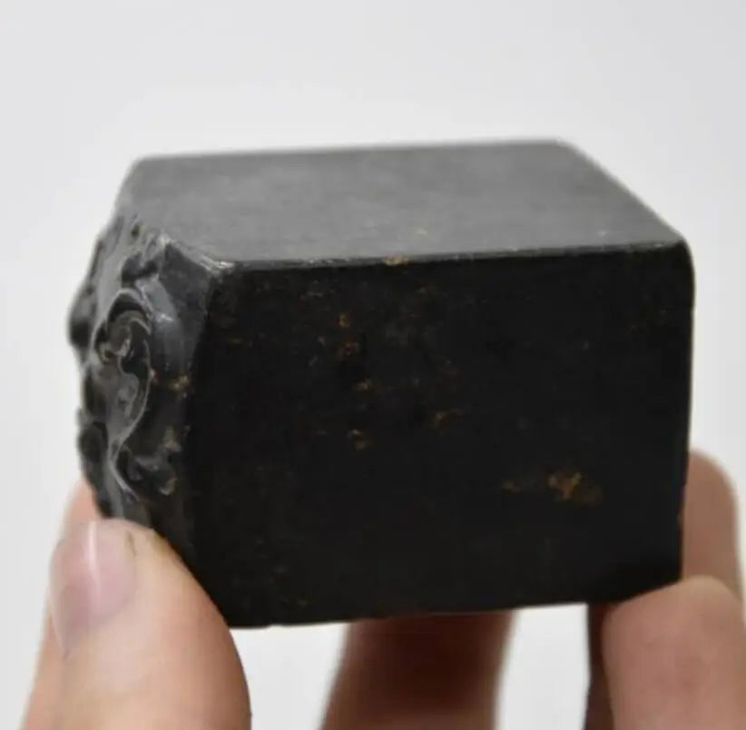 Hongshan culture archaize black iron meteorite sculpture dragon seal statue
