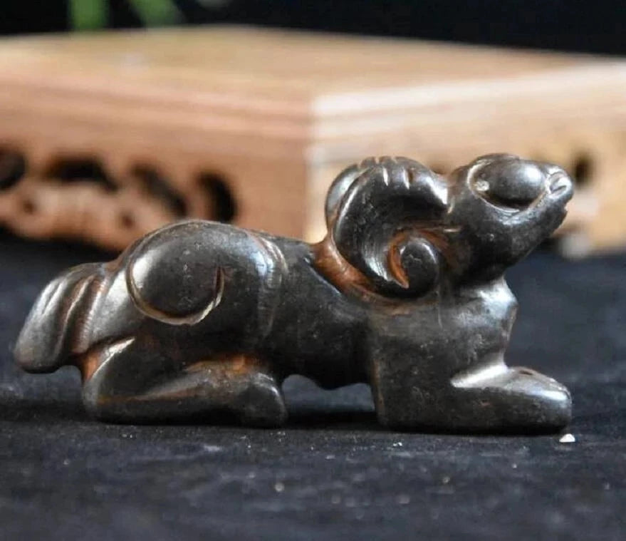 Hongshan culture archaize black iron meteorite sculpture sheep statue