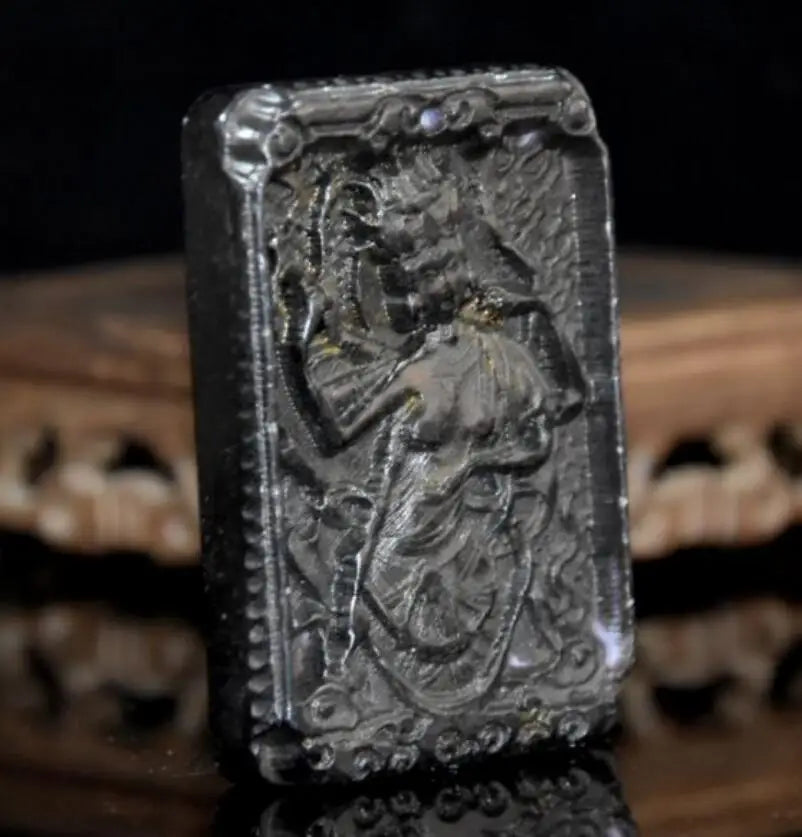Hongshan culture archaize black iron meteorite thousand hand Guanyin amulet statue