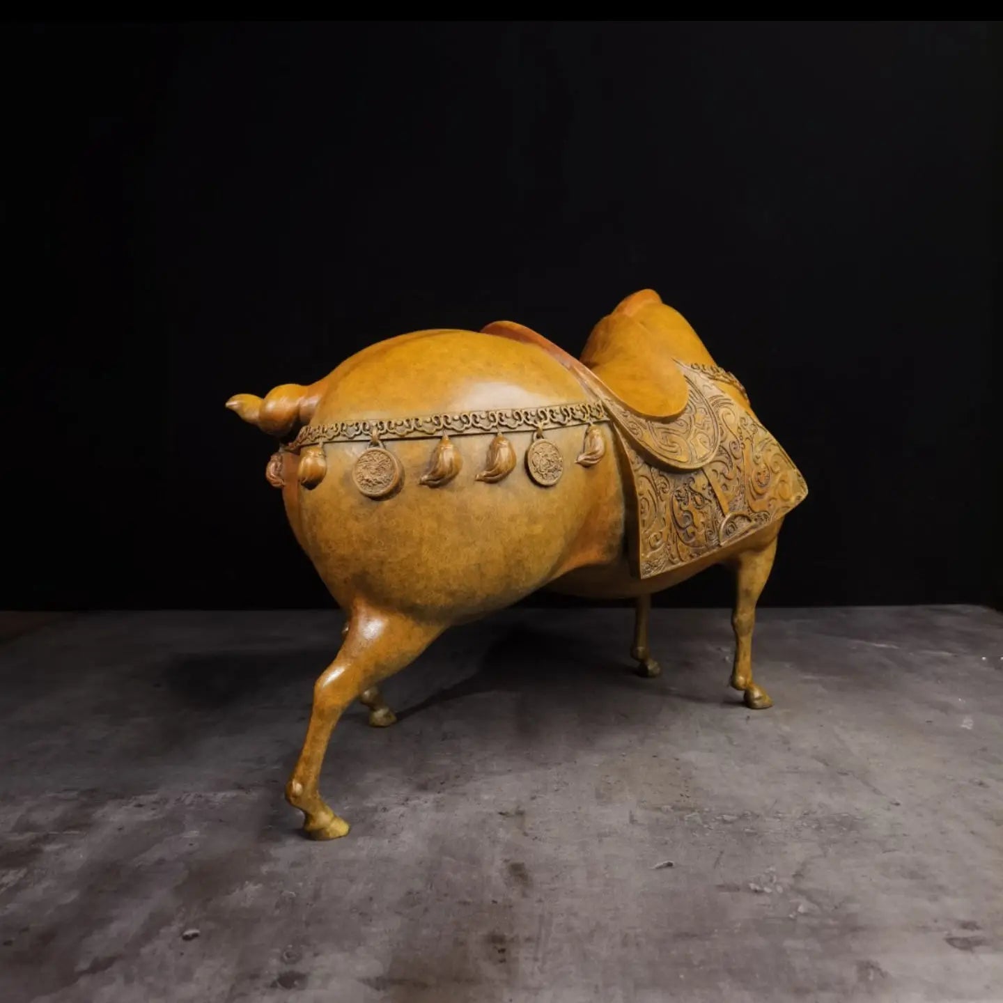Horses in the Han Dynasty Tang Style Fine Horse Copper Art sculpture QIbronze crafts carving decoration