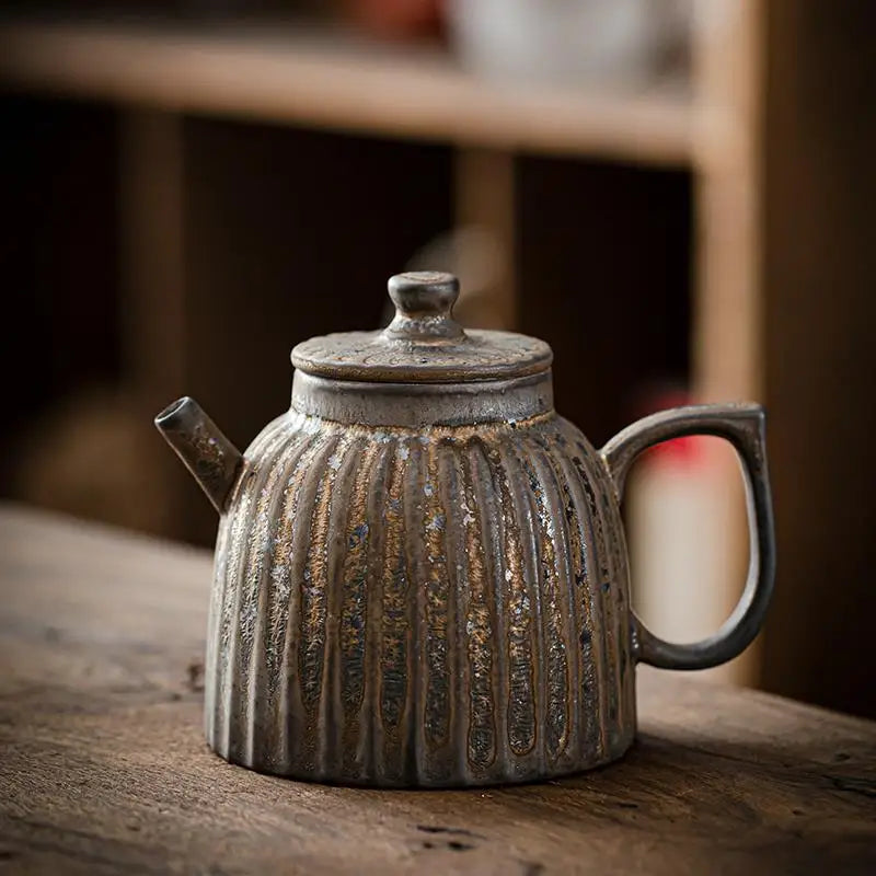 Household Kung Fu Tea Set Teapot Gilt Tea Maker Japanese Stoneware Teapot Single Pot Handmade Retro Ceramic Round Jug Teaware