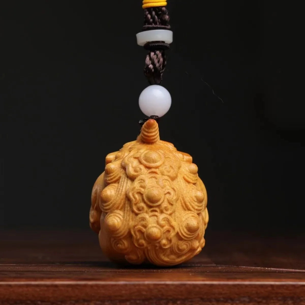 Huangyang Wooden Carving Brings Wealth and Treasures Hand Handle Piece, Pixiu Holding Ball, Solid Wood Wen Play, Chinese Style T