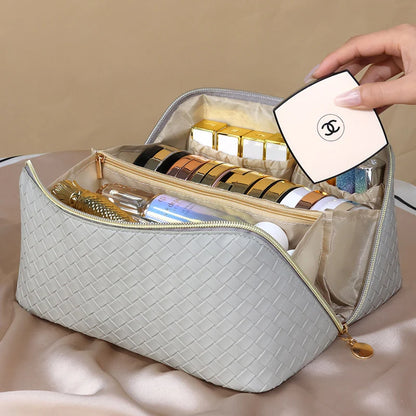 INS Popular Cloud Pillow Women's Makeup Bag Portable PU Leather Cosmetics Bags for Ladies Travel Essentials Storage Organizer