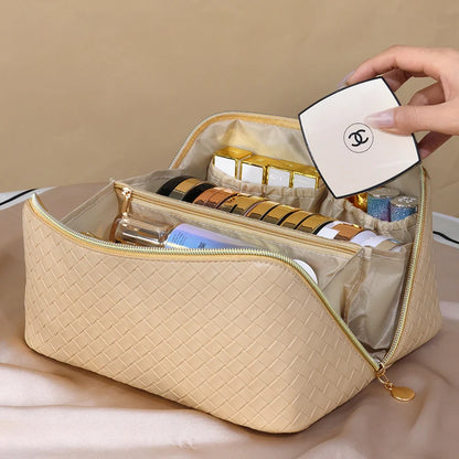 INS Popular Cloud Pillow Women's Makeup Bag Portable PU Leather Cosmetics Bags for Ladies Travel Essentials Storage Organizer