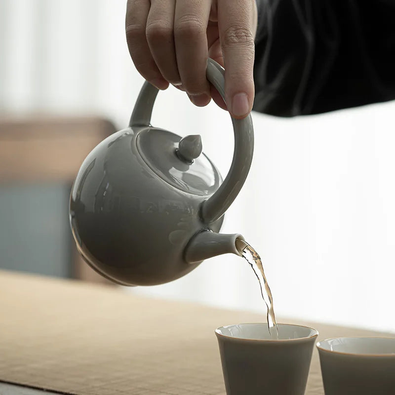 Ice Gray Glaze Round Moon Loop-Handled Teapot Japanese Style Porcelain Tea Strainer Kung Fu Tea Set Teapot Tea Infuser Tea Maker