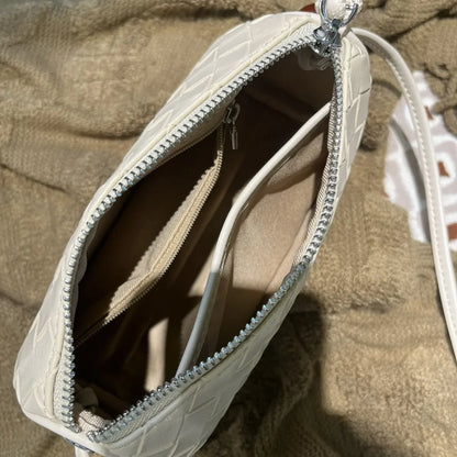 Internet Celebrity Woven Pattern Genuine Leather Shoulder Crossbody Bag Women's Fashion Casual Small Bag Pillow Bag Luxury