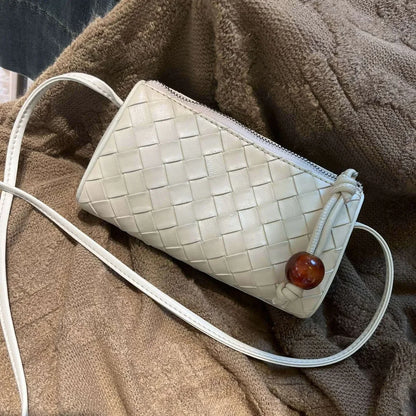 Internet Celebrity Woven Pattern Genuine Leather Shoulder Crossbody Bag Women's Fashion Casual Small Bag Pillow Bag Luxury