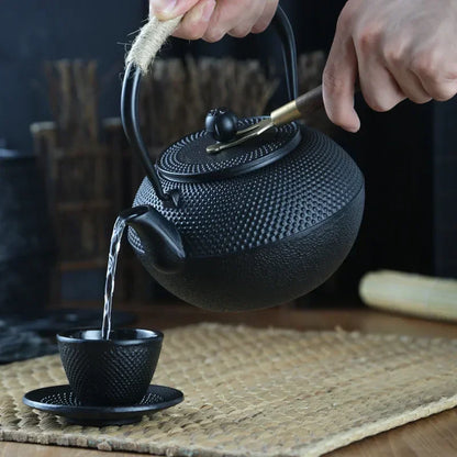 Iron Tea Pot with Stainless Steel Infuser Cast Japanese Iron Teapot Oolong Tea Kung Fu Tea Puer Kettle 300ml~1200ML  Kung Fu